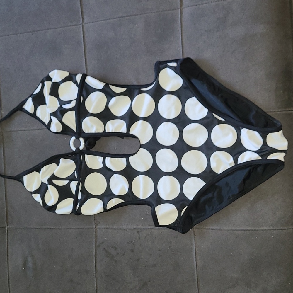 Vintage Shohreh swimming one piece /size L / Color black&white Polkadots